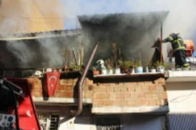 Adana'da ev yangını