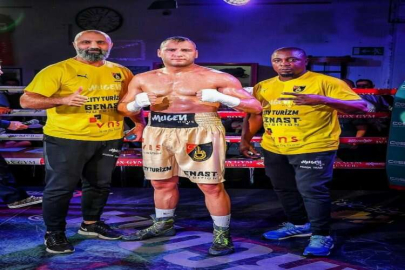 Ünlü Boksör Seyda Keser Almanya’dan madalya ile döndü  