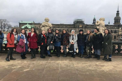 Vehbi Güzel Mesleki ve Teknik Anadolu Lisesi öğrencileri ve öğretmenleri Prag'da
