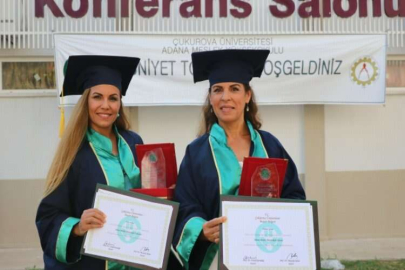 Aynı bölümde okuyan anne-kız  derece yaparak mezun oldular  