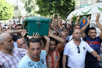 Selahattin Özdemir'e "Aramızda  Sıra Dağlar" şarkısıyla veda