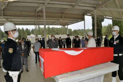 Kalp krizi sonucu vefat eden polis memuru Adana'da toprağa verildi