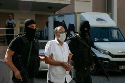 Kırmızı bültenle aranırken İzmir'de yakalanan DHKP/C üyesi, adliyeye sevk edildi