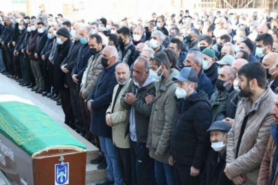 Fatih’te katledilen İkbal Uzuner gözyaşlarıyla son yolculuğuna uğurlandı