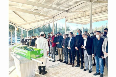 CHP Çukurova Eski İlçe Başkanı  Funda Özdemir hayatını kaybetti