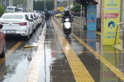 Yağmurda ilginç manzaralar