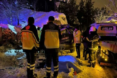 GÜNCELLEME - Burdur'da kontrolden çıkan otomobilin istinat duvarına çarpması sonucu 4 kişi öldü