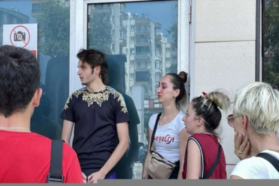 Antalya'da aydınlatma direğine çarpan motosikletin sürücüsü öldü