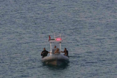 Adana'da deniz bisikletinden göle düşen lise öğrencisi kız kayboldu