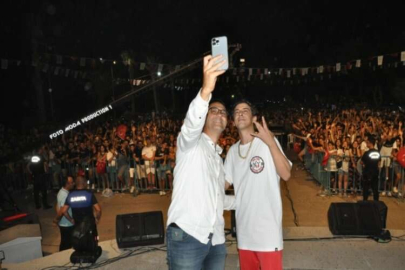 Mersin'de Norm Ender konser verdi