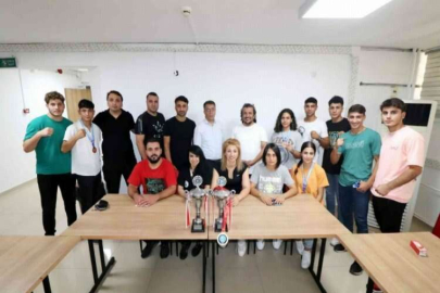 Kick boksta Adanalı 8 sporcu milli takımda