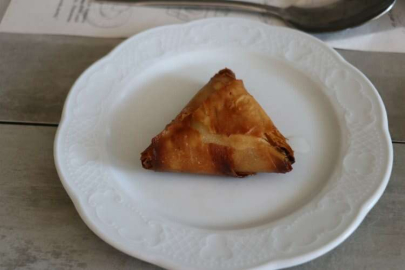 Isparta'da köy ve mahalleleri gezen akademisyen yöresel lezzetleri derledi