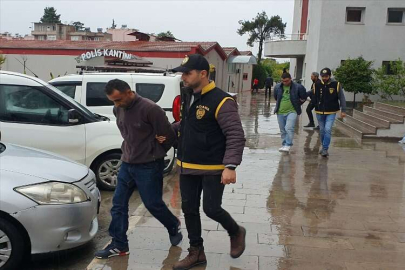 ADANA - İş yerindeki kasalardan para çaldıkları iddiasıyla 2 zanlı tutuklandı