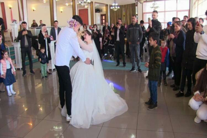 Kahramanmaraş'ta engelli 2 genç kızın gelinlik giyme hayali gerçek oldu