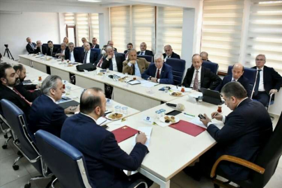 Sağlık Bakanı Koca ilaç sektörü temsilcileriyle buluştu: