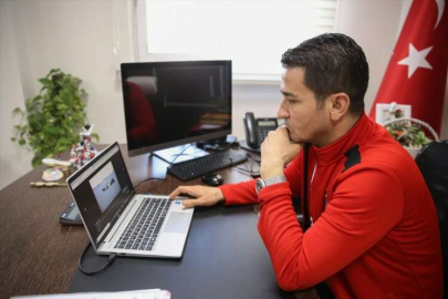 Mersin Gençlik ve Spor İl Müdürü Demir, AA'nın "Yılın Fotoğrafları" oylamasına katıldı