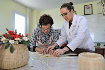 Yüreğir Belediyesi kültür evlerinde ücretsiz kurslar sürüyor