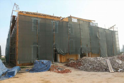 Hatay'da tarihi okulda restorasyon çalışmaları sürüyor