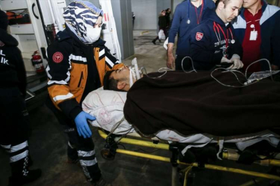 Depremde yaralanan 4 kişi Etlik Şehir Hastanesinde tedavi altına alındı