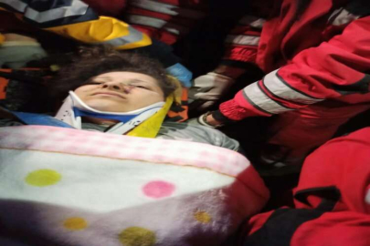 Hatay'da 6 yaşındaki Eymen'den sonra annesi de enkaz altından kurtarıldı