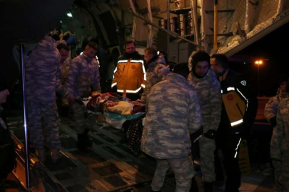 Kahramanmaraş'ta enkazdan çıkarılan 45 yaralının tedavilerine İzmir'de devam edilecek