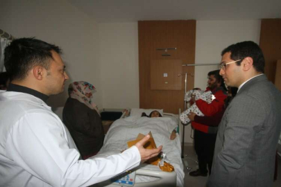 Depremzede hamile kadın Konya'da bebeğini kucağına aldı