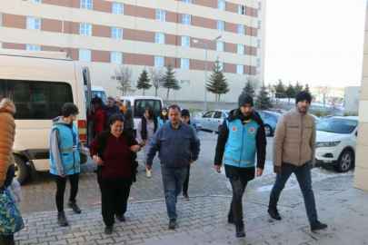 Burdur'a getirilen 1061 depremzede GSB yurtlarına yerleştirildi