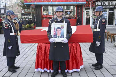 Hatay'da enkaz altında kalarak şehit olan Asteğmen Yunuscan Günay İstanbul'da defnedildi