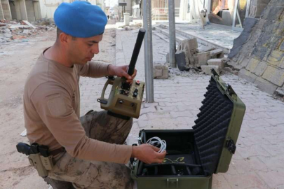 Depremin 248. saatinde enkazdan çıkarılan Aleyna, yer altı görüntüleme cihazıyla bulunmuş