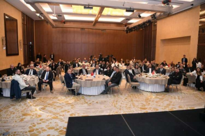 Antalya'dan deprem bölgesine 2 bin konteyner gönderildi