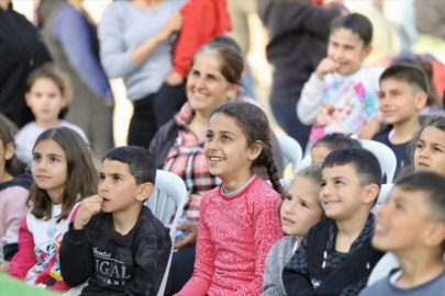 "Karagöz amca bunlar geçecek değil mi?"