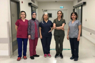 Kadın sağlıkçılar, depremin ilk gününden beri yaralılara şifa olmayı sürdürüyor