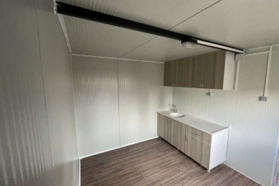 "Sakarya Kardeşlik Kenti" için ilk konteynerler İskenderun'a gönderildi