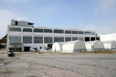 Tescilli Maraş dondurması üreticileri depremin izlerini silmeye çalışıyor