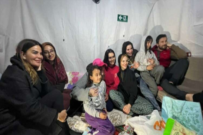 Afetzedelerin yanında olmak isteyen ünlüler deprem bölgesinde