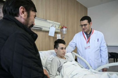 Hatay'da hayatını, Ankara'da bacağını kurtardılar