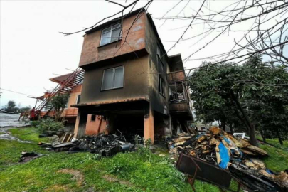 Alanya'da yangında bir ev kullanılamaz hale geldi