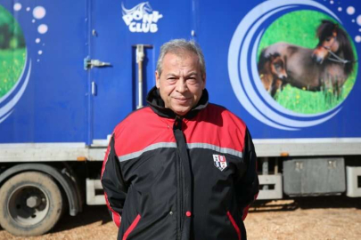 Türkiye Jokey Kulübü depremzede çocukları ponylerle buluşturuyor