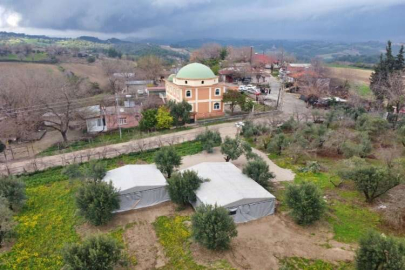 Osmaniye'de camileri depremde zarar gören köylüler, ramazanı hazırladıkları çadır mescitte karşılayacak