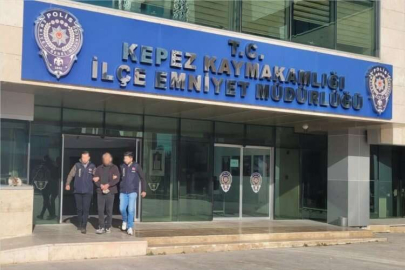 Antalya'da kesinleşmiş hapis cezası ile aranan 2 şüpheli yakalandı