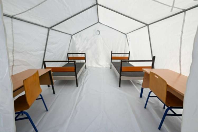 Antalyalı öğrenciler depremzede arkadaşları için Kahramanmaraş'ta eğitim kampüsü oluşturdu