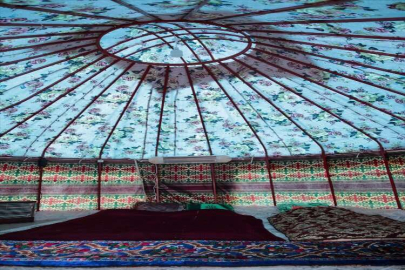 Göksun'a Kırgız çadırları ile "Dayanışma Obası" kuruldu