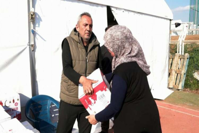 Sanatçı Yavuz Bingöl, depremzedelere desteğini sürdürüyor: