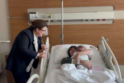 Bakan Yanık, depremden 128 gün sonra enkazdan kurtarılan bebeği annesiyle buluşturdu: