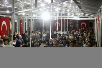 Bakan Akar, Hatay'da kanaat önderleriyle bir araya geldi