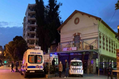 Kollarından ve kafasından yaralanan genç hastaneye kaldırıldı, fail aranıyor