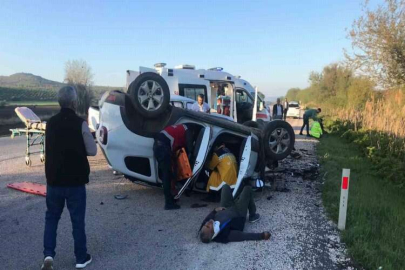 Samsun’da otomobil ile kamyon çarpıştı: 5 yaralı