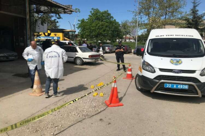 Fatih’te maskeli saldırganlardan kafeye kurşun yağmuru