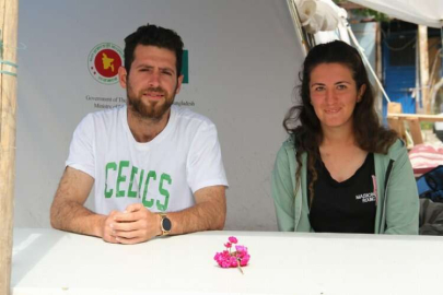 Çeyizleri evlerinin enkazı altında kalan çift, düğün hayali kuruyor