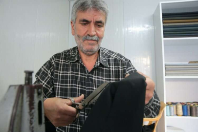 Kahramanmaraş'ta 31 yıllık terzi konteyner dükkanında işbaşı yaptı